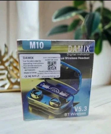 M10 Type-C Earbuds - Lightweight and Convenient