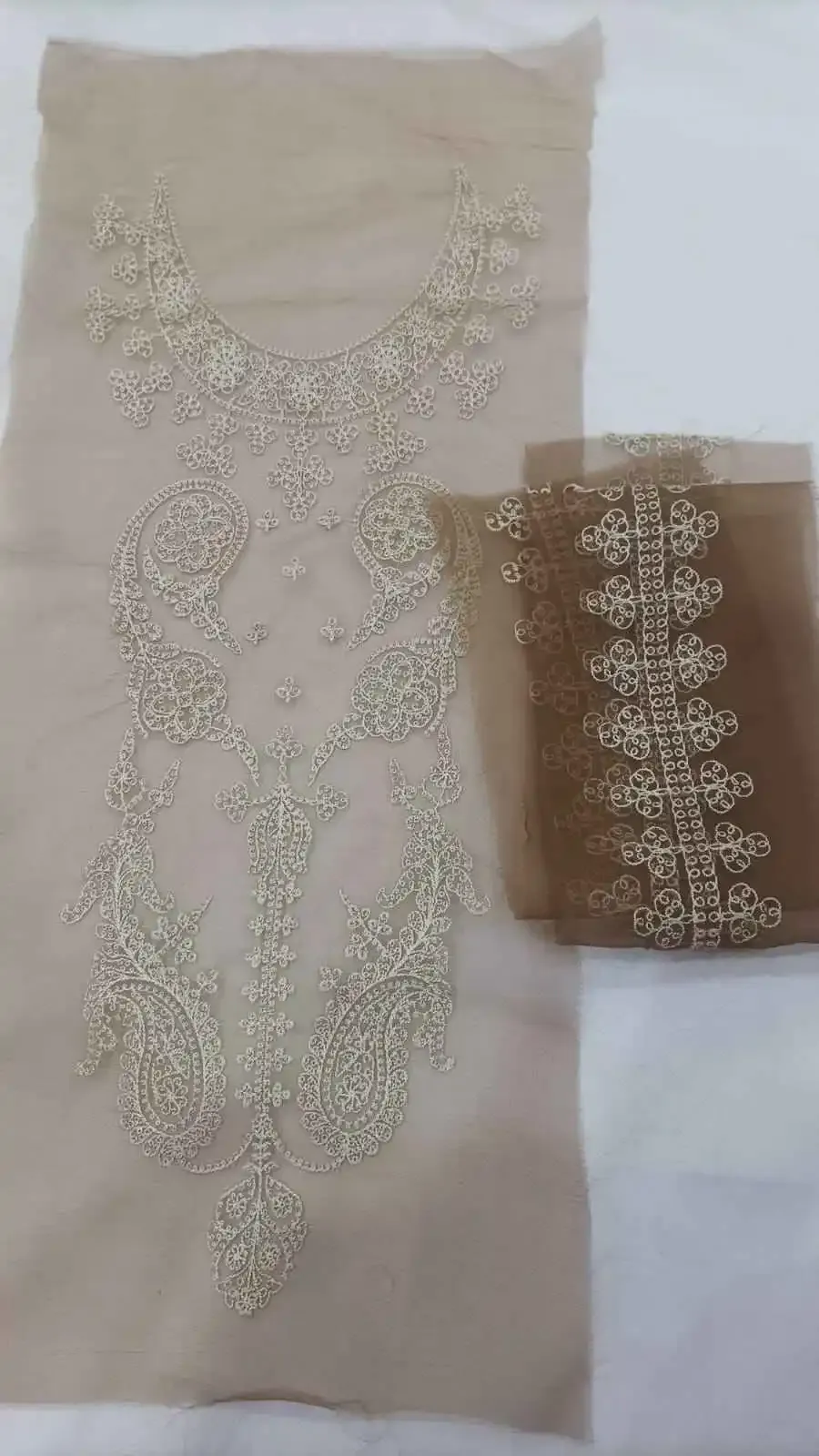 Brown neckline /laces for ladies clothes