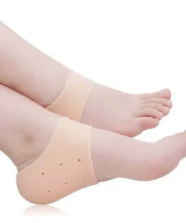 Silicone Half Heel Socks for Cracked Heels and Damaged Feet, offering anti-crack protection, foot pain relief, and comfort.