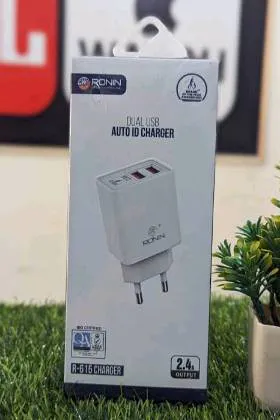 Original Ronin R-615 iPhone Fast Charger with dual USB ports and included durable lightning cable, designed for rapid and safe Apple device charging