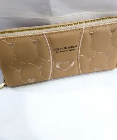 New Smile Face Zipper Hand Clutch in classic material, single zip wallet and purse for women