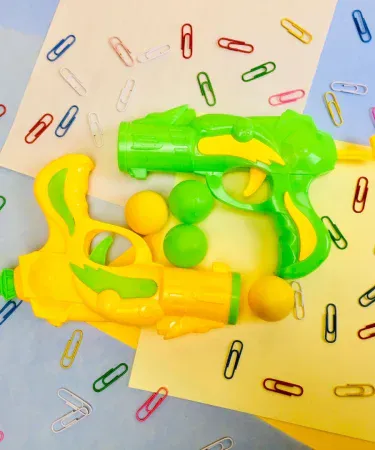 Super Ball Blaster Toy Set for Kids with 2 blaster guns and 3 soft balls for outdoor active play and skill development in Pakistan, available on Khareedo/Kharedo