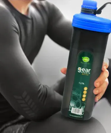 GEAR SPORTS WATER BOTTLE 1LTR with sturdy handle and controlled sipping spout, ideal for gym, hiking, and active lifestyles.