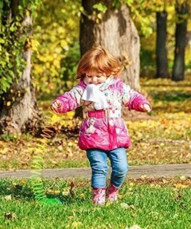 Vibrant 6cm Rainbow Slinky Spring Toy - Classic Fidget & Walking Coil for Stress Relief & Fun