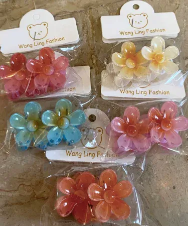 Pair of elegant flower shaped small hair claws for women and girls, cute floral mini hair clips