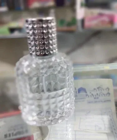 Selen Premium Attar Perfume Oil in an elegant 30ml glass bottle, highlighting its luxurious design and concentrated fragrance.