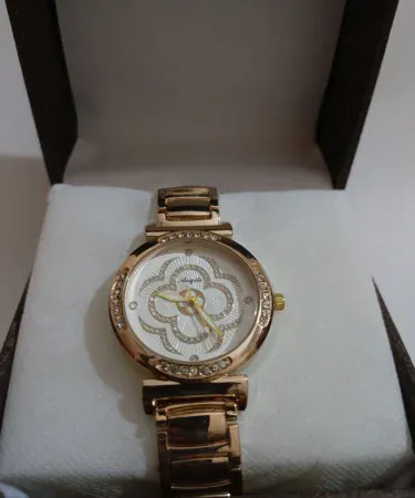 High quality Premium wrist watch for Girls - Best and Elegant choice. Stylish girls watch with Cash on Delivery from Khareedo.pk and Kharedo Pakistan.