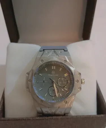 Premium grey dial wrist watch for men with elegant grey band, high quality timepiece