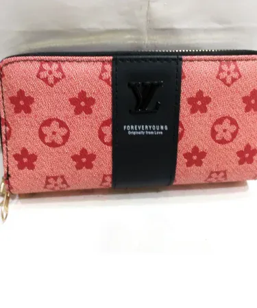 2021 fashion women's long clutch wallet bag with secure zipper closure, ample space for cards, cash, and mobile phone