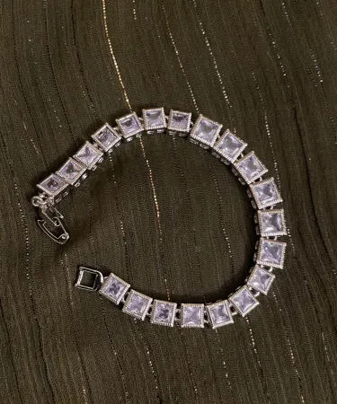 image-alttext-here , imagecaption= image-caption-here ,