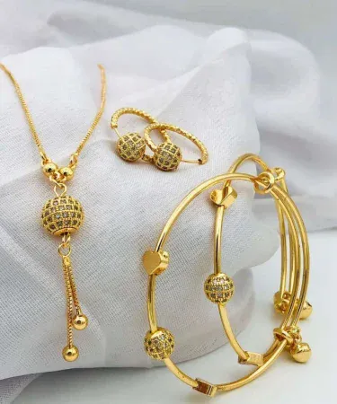 Elegant Ball Design Golden Polish Zarcon Stone Locket Set with 2 Bangles, women's fashion jewelry, zarcon stone locket, golden polish bangles, Khareedo