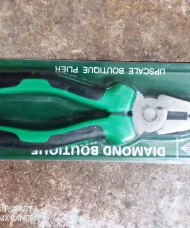 Diamond Brand 8-inch combination plier, best quality hand tool, professional grip and cutting