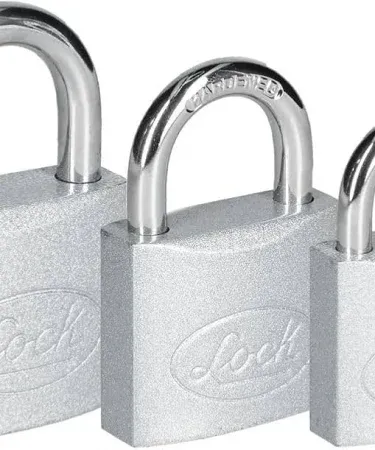 High-quality unbreakable steel padlock with a durable brass piston mechanism and four anti-pick keys, ideal for ultimate security in Pakistan.