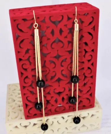Elegant golden long chain earrings with black pearl for women