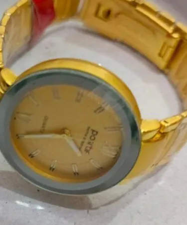 Elegant Stainless Steel Analogue Watch for Women with Fashionable Chain Strap**