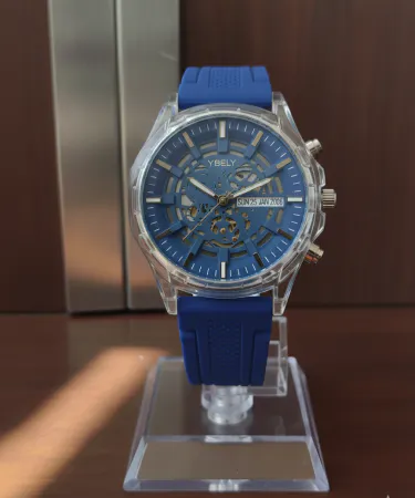 Elegant-Cristal-Watch-with-Sleek-Design-and-Durable-Strap**