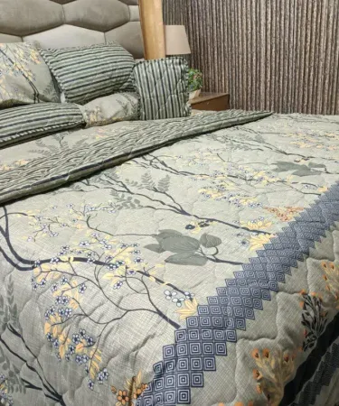 7-Piece Quilted Comforter Set with King-Size Bedsheet – Luxury Winter Bedding, imagecaption=Luxurious 7‑piece quilted comforter set featuring a king‑size bedsheet, duvet cover and pillow shams, perfect for winter bedroom ensembles.