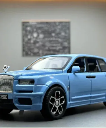 1:32 Rolls Royce Cullinan alloy diecast model car with LED headlights, pull‑back action and openable doors , imagecaption=Premium 1:32 Rolls Royce Cullinan luxury SUV diecast toy – metal alloy body, LED lights, pull‑back and fully openable doors.