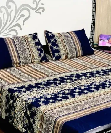 Luxury king size double bed sheet set with two soft pillow covers – breathable, comfortable bedding, imagecaption=Premium King Size Double Bed Sheet Set with Soft Pillow Covers available on Khareedo | Kharedo.