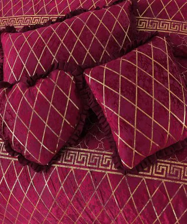 mardiian-5-pcs-fancy-platted-sweet-velvet-bedsheet-set-executive-quality-takcher-fabric-with-pillows-and-cushion**