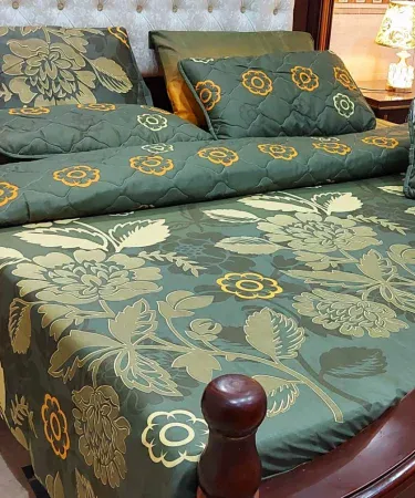 7‑piece quilted comforter set with king‑size bedsheet, luxurious winter bedding set from Khareedo | Kharedo