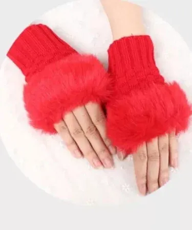 Winter Faux Rabbit Fur Gloves for Women – soft plush faux fur, warm winter gloves, stylish women's accessory