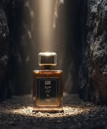 Oud Al Hind 50ml Eau De Parfum bottle – Sweet Amber Woody fragrance, imagecaption=Oud Al Hind 50ml Eau De Parfum – Sweet Amber Woody Perfume.