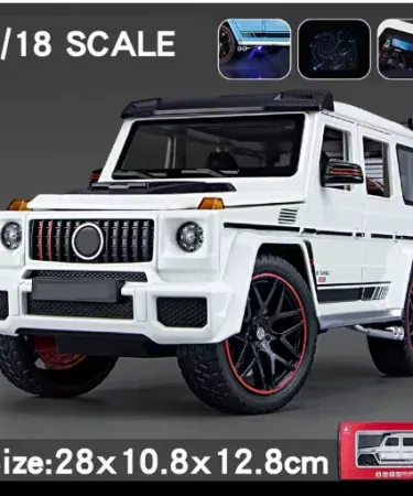 1:18 Mercedes Benz G800 Off‑Road SUV diecast model with sound, light, and spray effects in black and blue finishes, detailed interior and openable doors