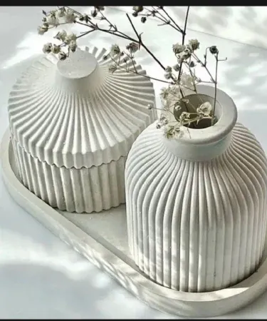 Handmade Plaster of Paris ribbed decorative vase set with tray – 3 pieces, lightweight and premium finish
