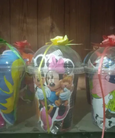 Assorted candy and chocolate gift box 110 g, imagecaption=Premium Gift Box Pack Candy & Chocolate – perfect for celebrations and gifting.