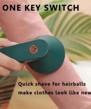 Portable Electric Lint Remover for Winter Fabrics – handheld lint shaver for sweaters and coats