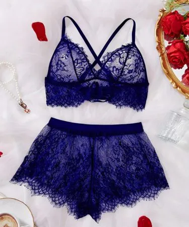 Ladies Night Sleepwear in red, maroon, navy blue and black – comfortable body‑adjustable nightwear for women