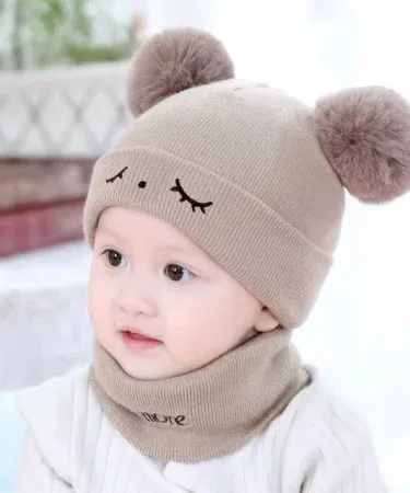 unisex kids beanie wool cap with attached neck warmer – warm winter hat for boys and girls, imagecaption=Cozy unisex wool beanie with built‑in neck warmer, perfect for kids’ winter outings.