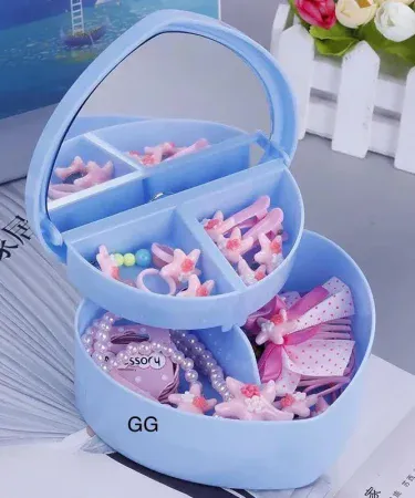 Heart shaped jewellery box for girls with compartments and a cute frozen design, imagecaption=Heart‑shaped jewellery and makeup box – perfect gift for girls, available on Khareedo & Kharedo.