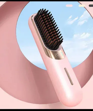 Hot Air Brush Multi‑Function Hair Dryer Straightener Curler Comb – One‑Step Professional Salon Styler, imagecaption=Professional salon‑grade hot air brush with dryer, straightener, and curler functions for effortless home styling.