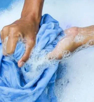 KHULA DETERGENT SURF WASHING POWDER 900 g powder in a poly‑bag, ideal for clean laundry