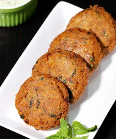 Homemade Chicken Shami Kabab 6 pcs frozen pack , imagecaption=Delicious homemade chicken shami kabab – 6 pieces, freezer‑ready for quick meals ,