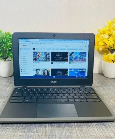 Acer C732 Touch Chromebook with 11.6 inch touch display and keyboard, imagecaption=Acer C732 Touch Chromebook – Ideal for students, kids, and online work.