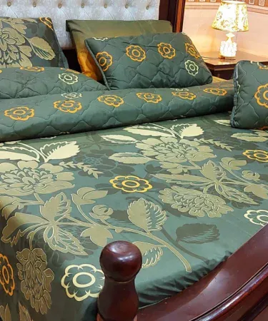 7‑Piece Quilted Comforter Set King‑Size Bedsheet Luxury Winter Bedding, imagecaption=Luxurious 7‑piece quilted comforter set with king‑size bedsheet for a cozy winter bedroom.