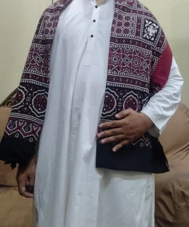 Kids Sindhi Ajrak Shawl – Handcrafted Cotton Ajrak Scarf for Men, Women & Kids, vibrant Sindhi block‑print pattern, soft breathable fabric