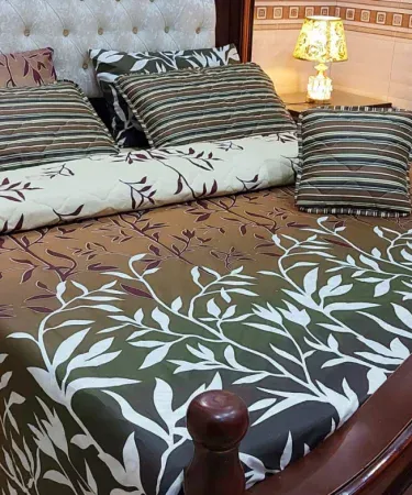 7-Piece Quilted Comforter Set with King-Size Bedsheet – Luxury Winter Bedding