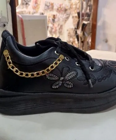 Kids Girls Stylish Black Sneakers with Golden Chain – Comfortable Girls Shoes