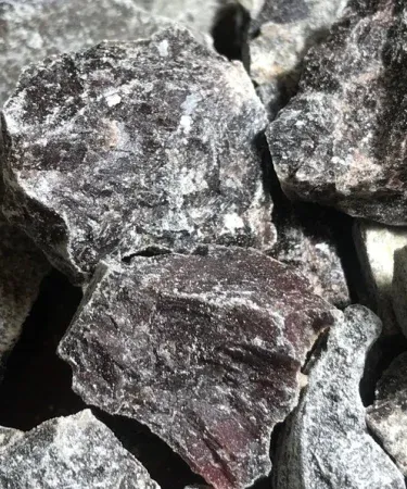 Pure Himalayan Black Salt Rocks (Kala Namak) – natural unrefined mineral salt, imagecaption=Himalayan Black Salt Rocks – 100% natural Kala Namak for cooking, vegan recipes, and health benefits.