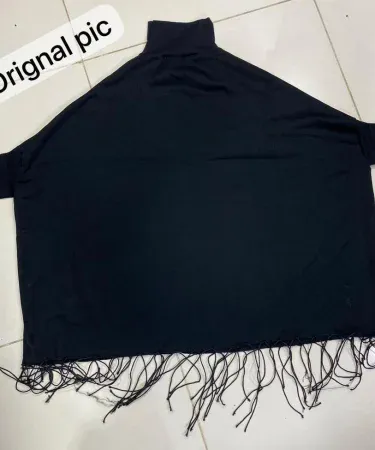 Women’s black polyester poncho cape shawl with heart and butterfly print, high neckline and fringed edges