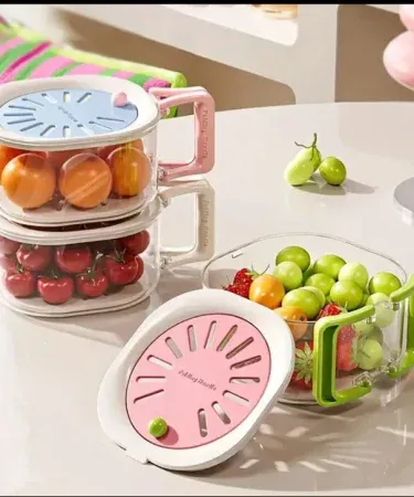 2‑In‑1 fruit strainer container with lid – kitchen accessory for washing and storing fruits, Pakistan , imagecaption=2‑In‑1 Fruit Strainer Container With Lid – perfect for rinsing, draining and keeping fruits fresh.