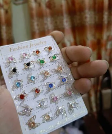 Zirkon stylish women’s top in vibrant color, front view, imagecaption=Zirkon Tops – fashionable and comfortable, available at Khareedo & Kharedo,