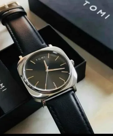 Men's modern stylish leather square analog watch in black, golden, and silver , imagecaption=Men's Modern Stylish Look Watch – Premium Leather Square Analogue Watch ,