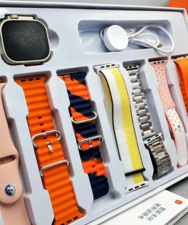 7‑in‑1 smart watch with HD touch display, Bluetooth calling, heart‑rate monitor and 7 interchangeable straps on a sleek black wrist