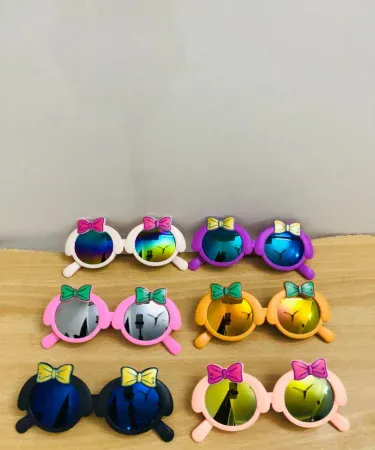 Colorful & Classy girls sunglasses in random vibrant colors – UV protected kids eyewear, perfect for sunny day adventures.