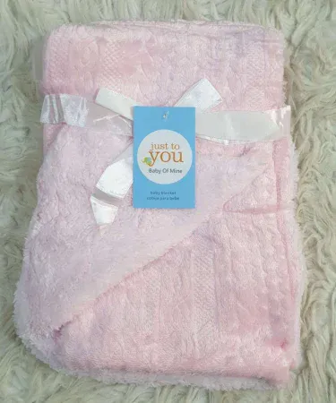 soft newborn baby blanket – gentle fabric, perfect for swaddling and nursery décor